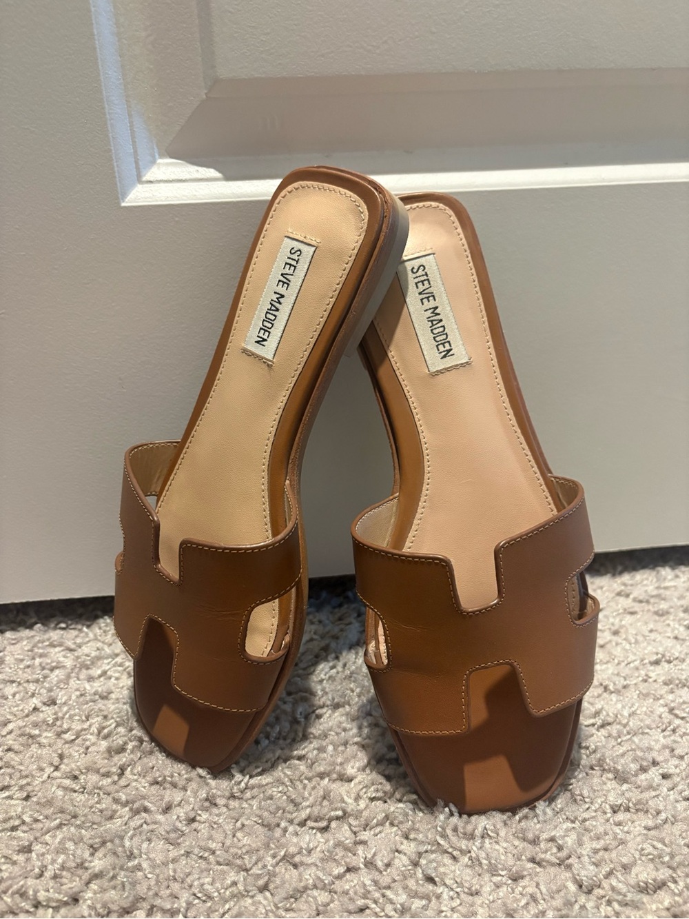Steve Madden Cognac Tan Slide Sandals - Picture 4 of 4